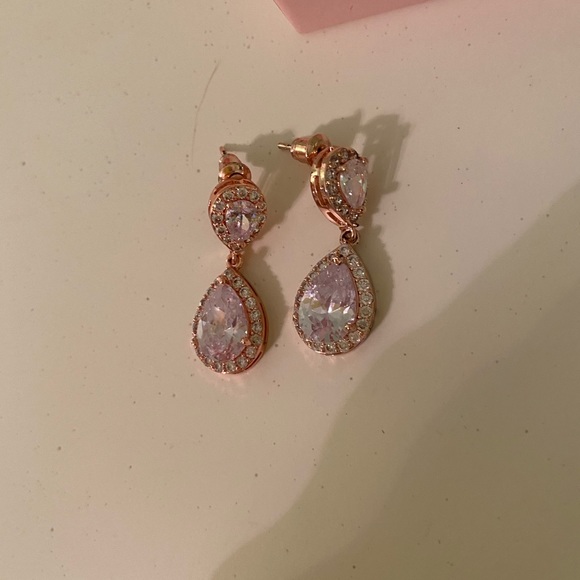💎 ROSE GOLD DIAMOND EARRINGS - Picture 3 of 4